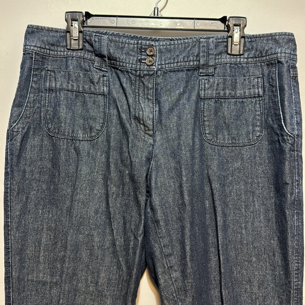 New York & Company Blue Denim Capri Pants - Picture 3 of 8